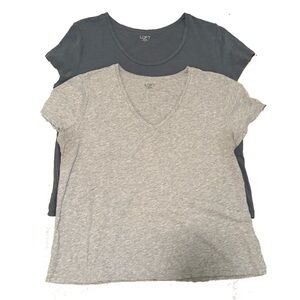 LOFT pair of Heather & dark Gray Knit short sleeve tops